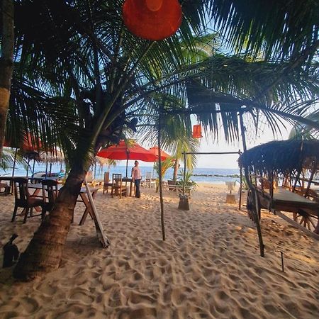 Blue Horizon Beach Hotel タンガラ エクステリア 写真