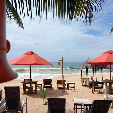 Blue Horizon Beach Hotel タンガラ エクステリア 写真
