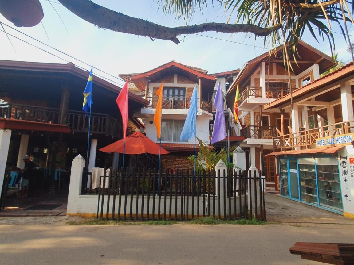 Blue Horizon Beach Hotel タンガラ エクステリア 写真