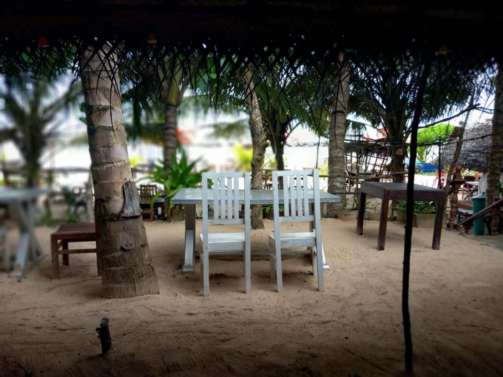 Blue Horizon Beach Hotel タンガラ エクステリア 写真